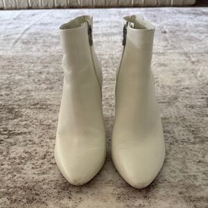 ANTONIO MELANI Ivory Ankle Boots